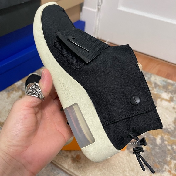 EUC Men’s Size 6.5/Women’s Size 8 Nike X Fear Of God Moccasin Sneakers In Black - Picture 12 of 15